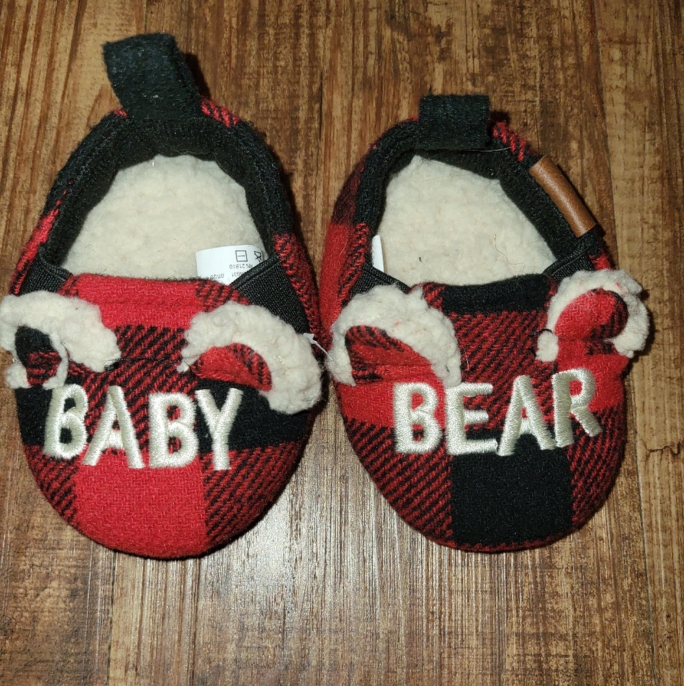 New Unsexed baby bear house shoes
